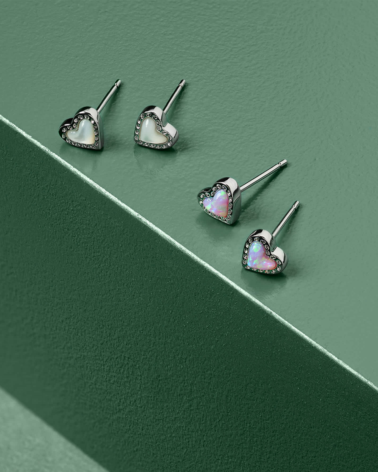 Mini Ari Heart Silver Stud Earrings in Ivory Mother-of-Pearl